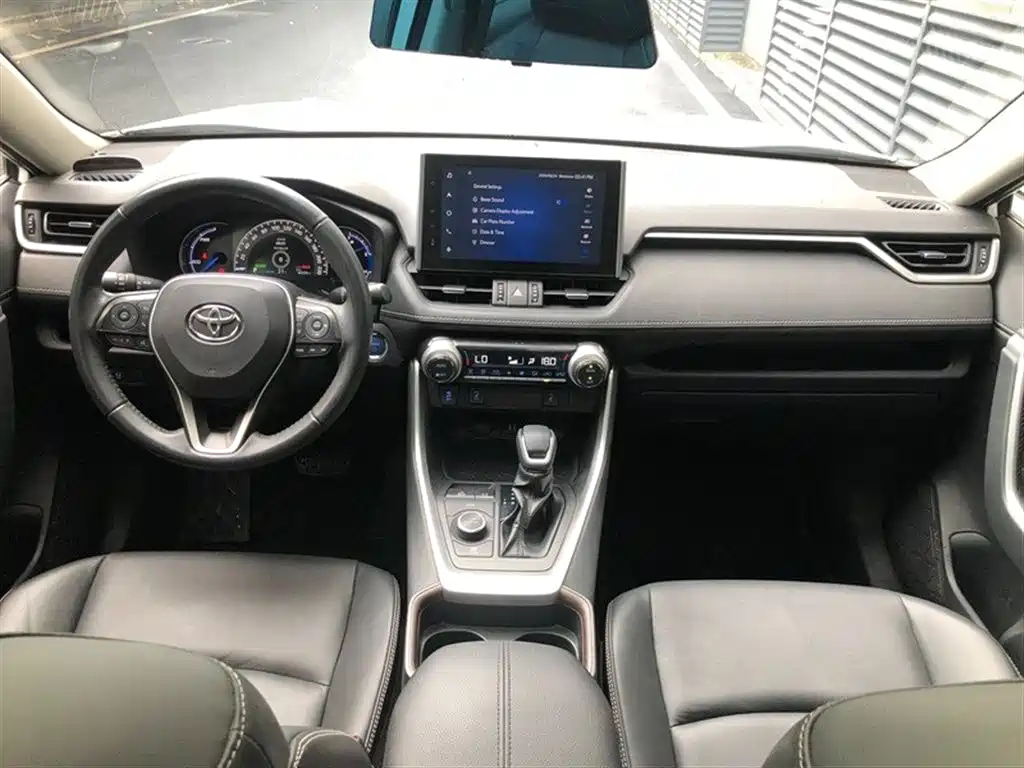 RAV4 Dual Engine 2.5 L E-CVT 4 WD Elite Plus