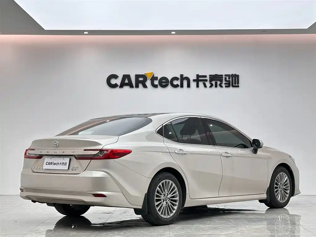 Camry Dual Engine 2.0 HG Distinguished