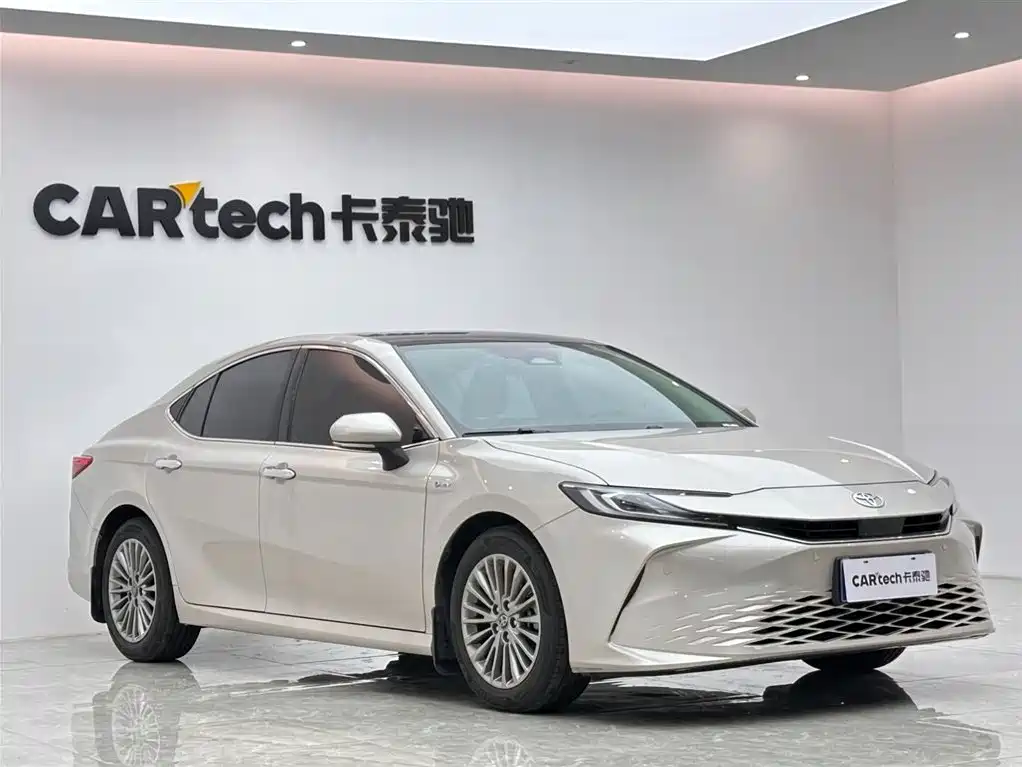 Camry Dual Engine 2.0 HG Distinguished