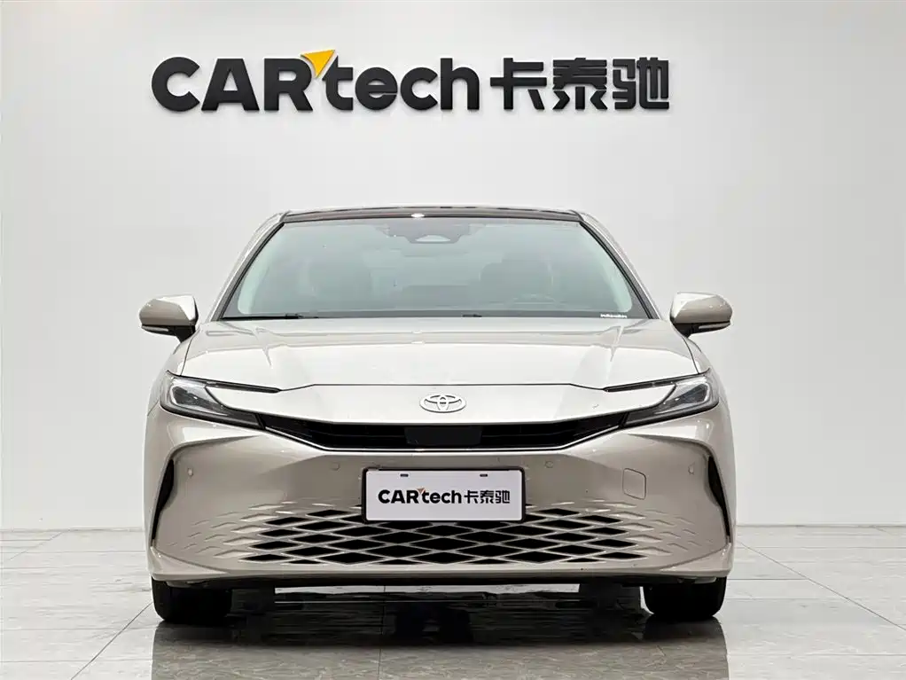 Camry Dual Engine 2.0 HG Distinguished