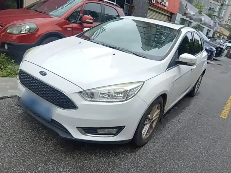 Ford Focus Hatchback EcoBoost 180 Auto Elite