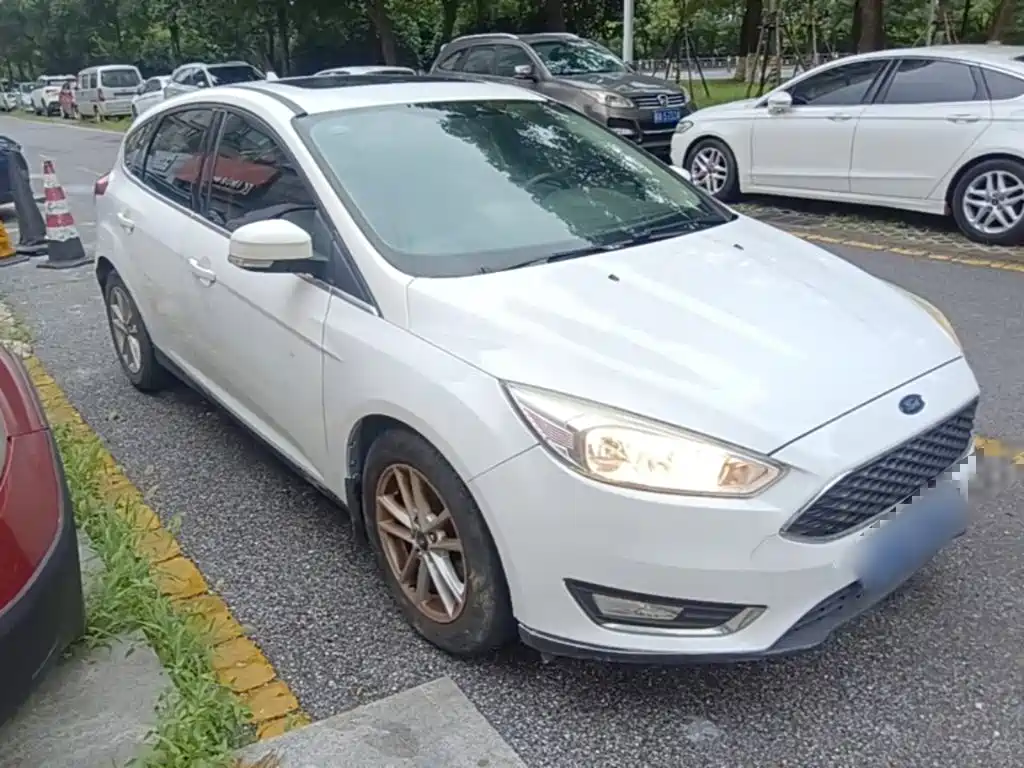 Focus Hatchback EcoBoost 180 Auto Elite