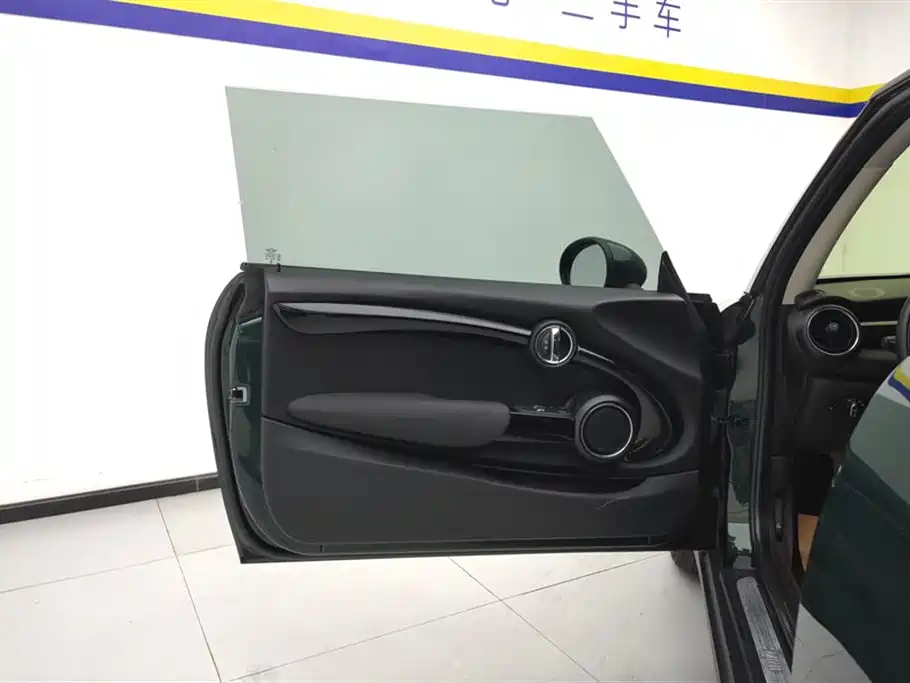 MINI 1.5 T ONE PLUS