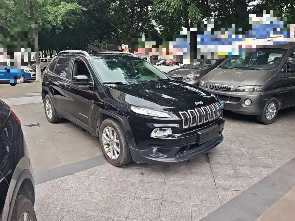 Cherokee 2.4 L Leading Intelligent