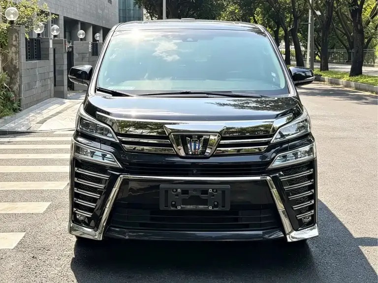 Toyota Vellfire Crown Dual Engine 2.5 L HV Supreme