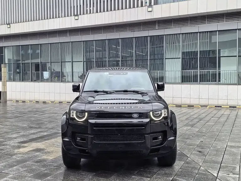 Land Rover Defender 110 3.0 T P400 X-DYNAMIC HSE
