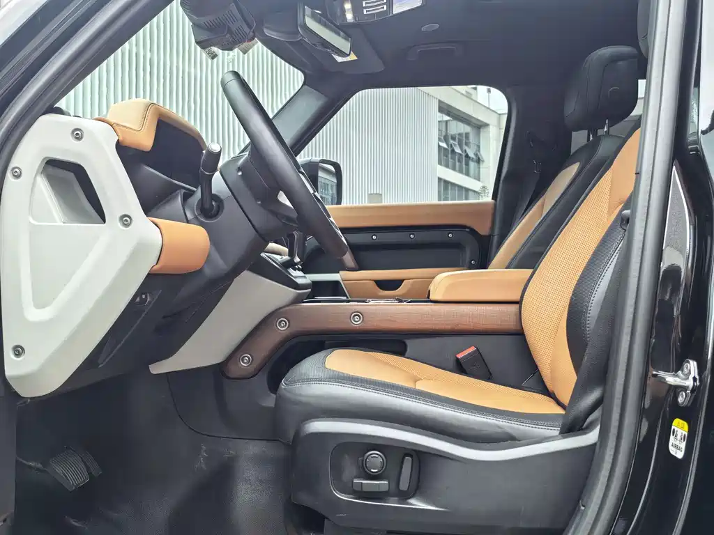 Land Rover Defender 110 3.0 T P400 X-DYNAMIC HSE
