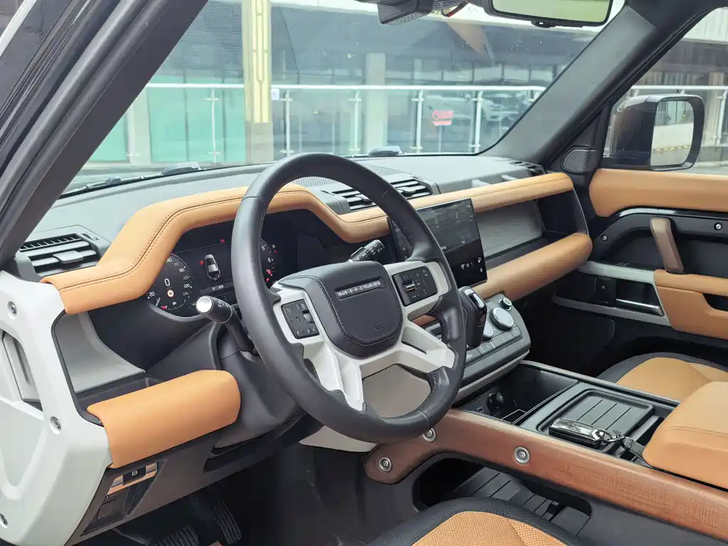 Land Rover Defender 110 3.0 T P400 X-DYNAMIC HSE