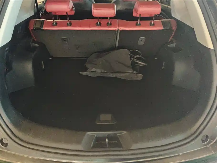 Changan CS75 PLUS 1.5 T Auto Luxury