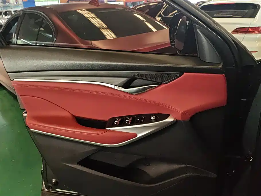 Changan CS75 PLUS 1.5 T Auto Luxury