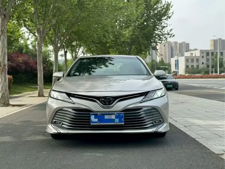 Toyota Camry 2.0 G Luxury CN-V