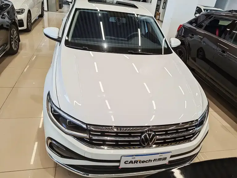 Volkswagen Bora 200 TSI DSG Smart Travel