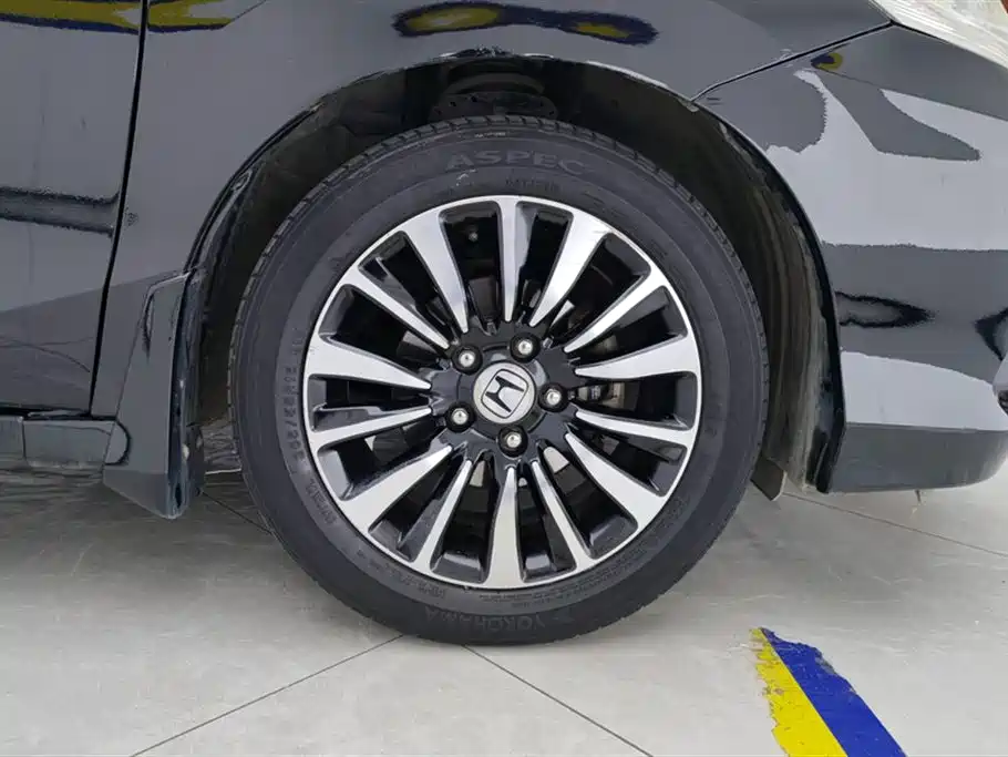 Crider 1.8 L Auto Comfort