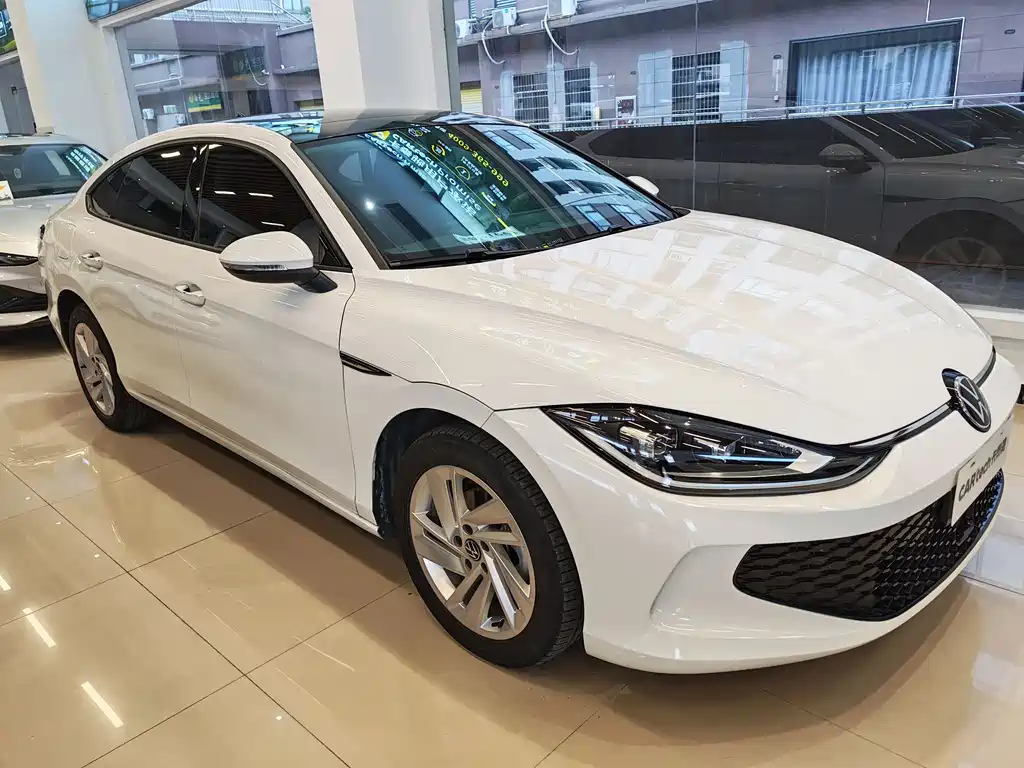 Lamando Lamando L 280 TSI DSG Dazzle Hot
