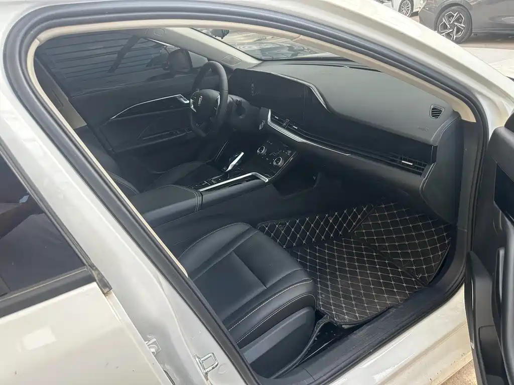 Besturn B70 1.5 T Auto 15 th Anniversary Classic