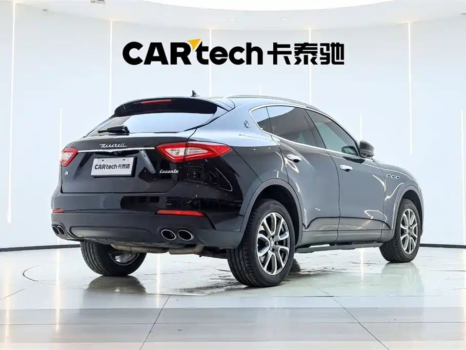 Levante 3.0 T Standard