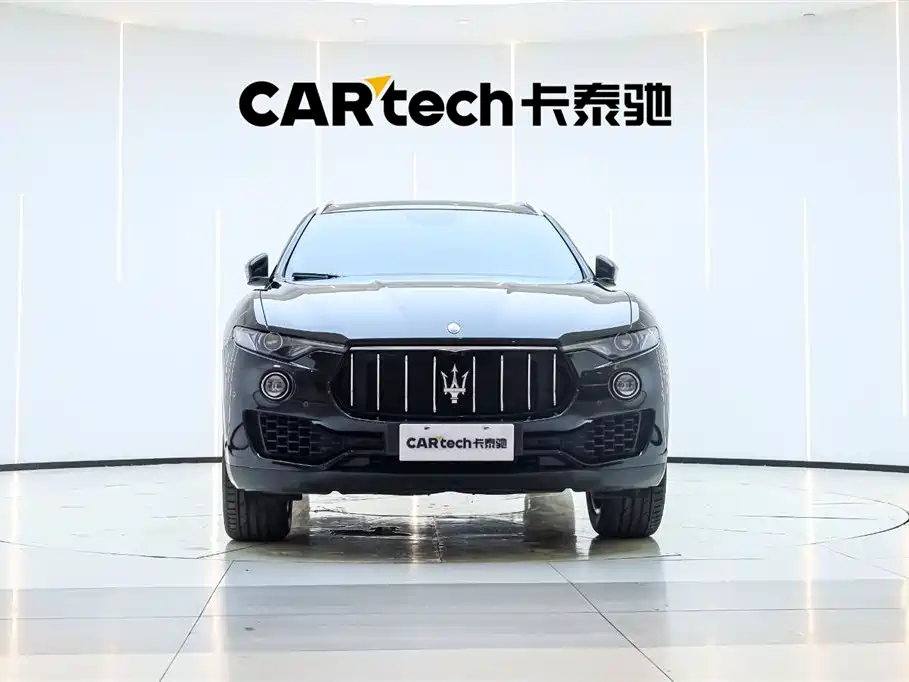 Levante 3.0 T Standard