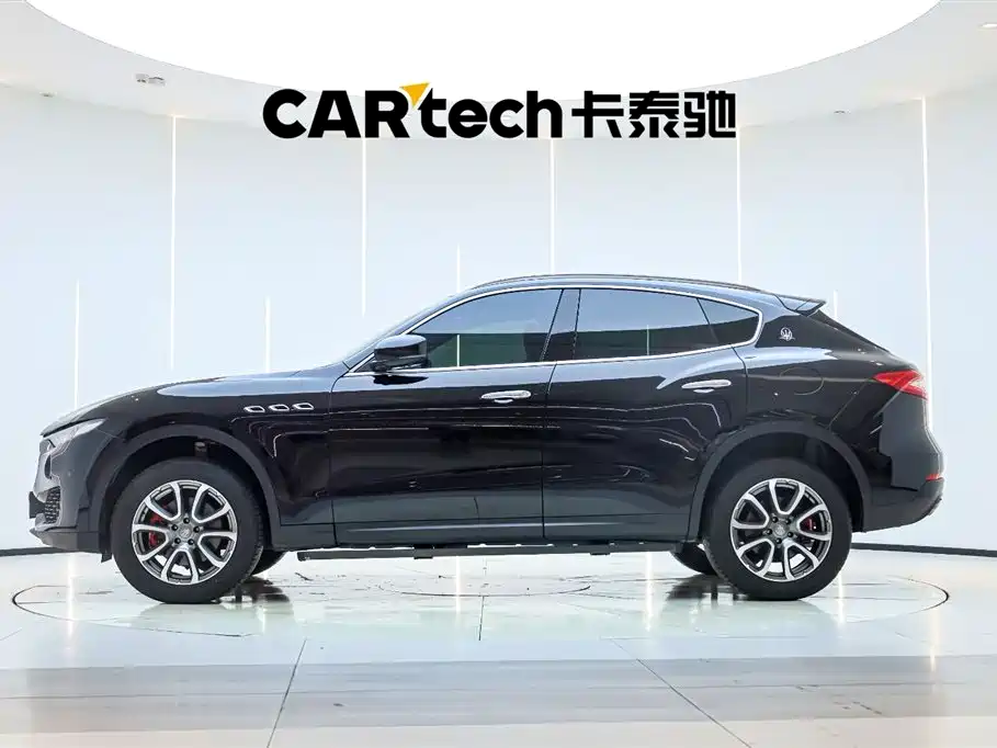Levante 3.0 T Standard