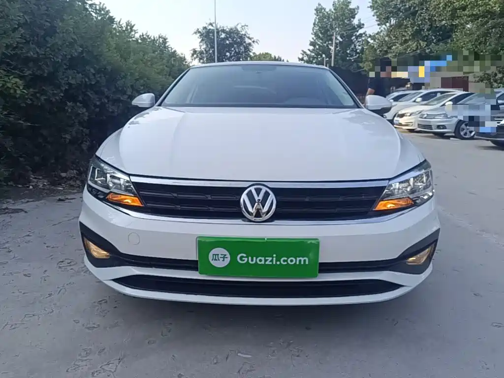 Lamando 230 TSI DSG Style