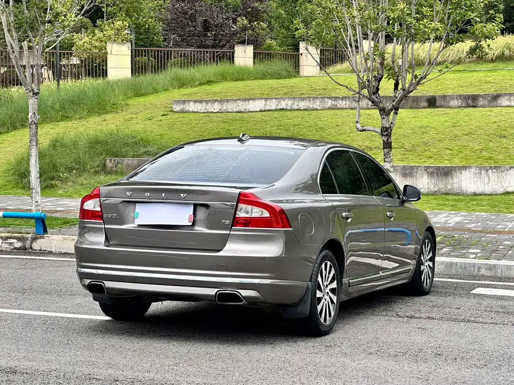 Volvo S80 L 沃尔沃S80 L 2015款 2.0 T T5 智雅版