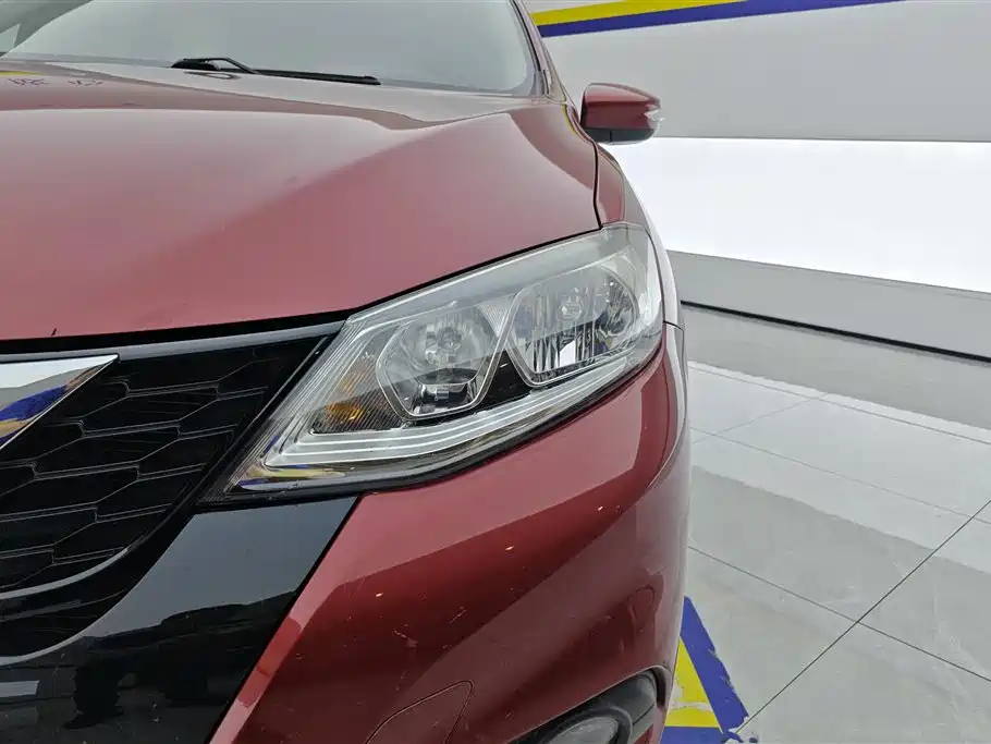 Tiida 1.6 L CVT Smart Travel CN-VI