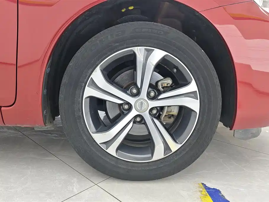 Tiida 1.6 L CVT Smart Travel CN-VI