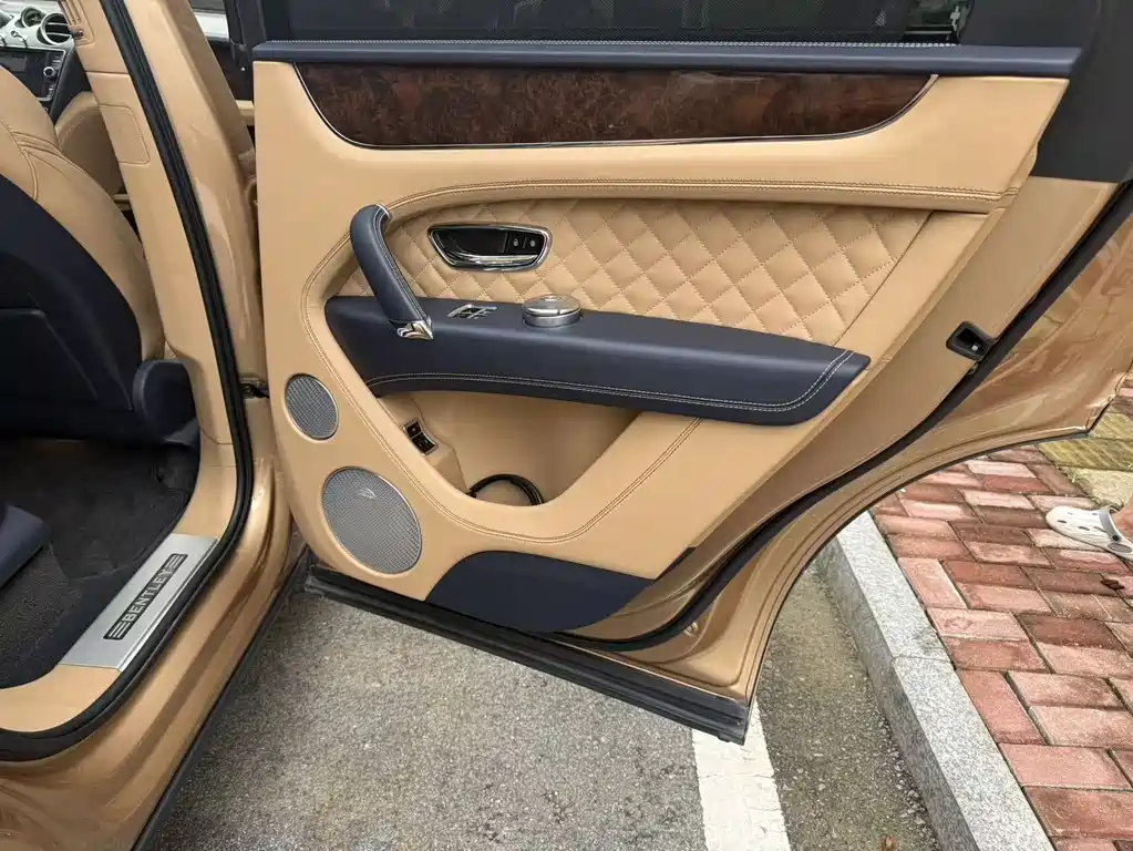 Bentayga 6.0 T Standard
