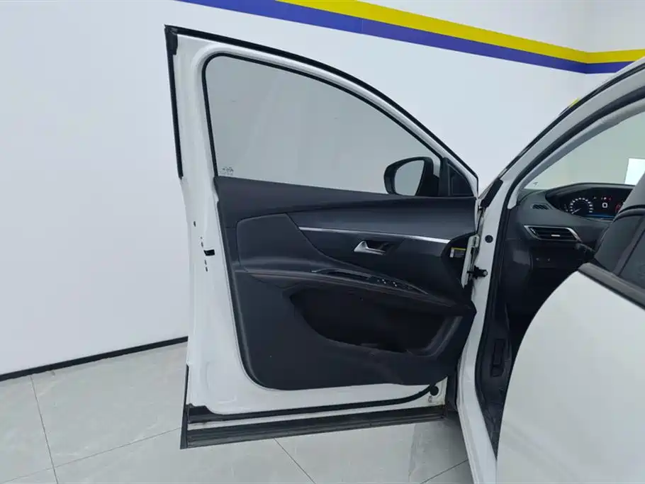 Peugeot 5008 350 THP 7-seat Elite