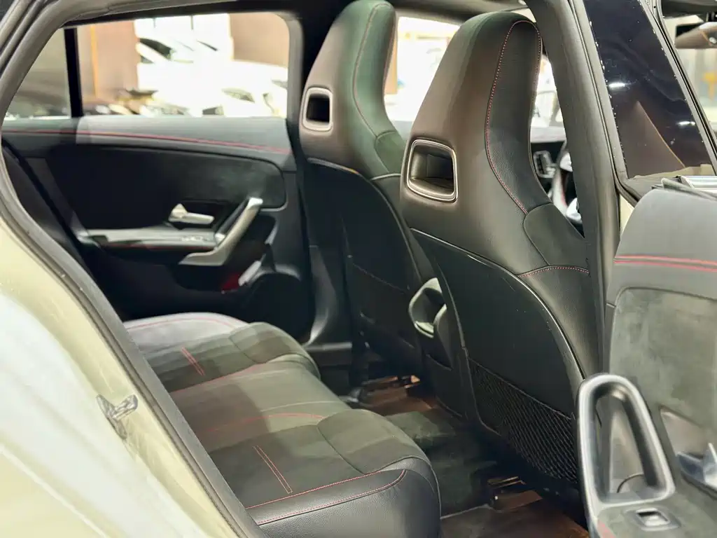 Mercedes-Benz CLA (Import) CLA 200 Sport Hunting