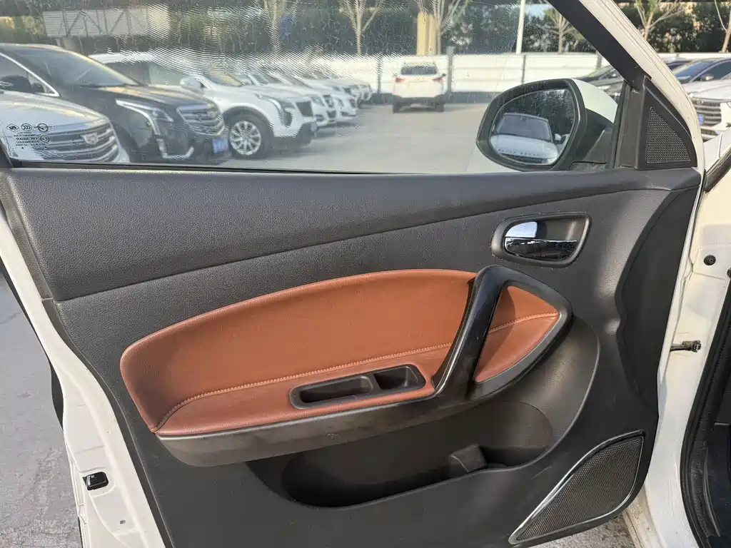 Haima S5 海马S5 2014款 1.6 L 手动智炫型