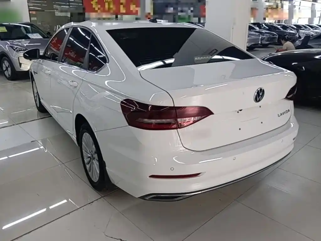 Lavida 1.5 L Auto Vision