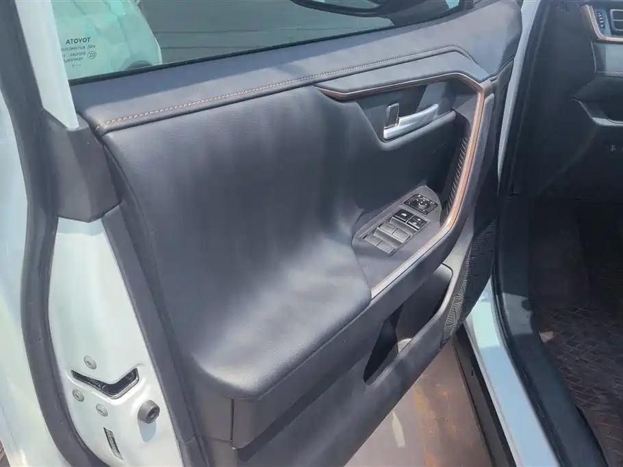 Wildlander 2.0 L CVT 2 WD Urban