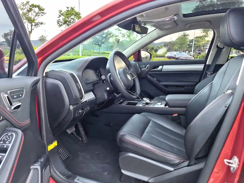 Tang NEV DM 2.0 T Full-time 4 WD Connected Creative Enjoyment 7-seat CN-V