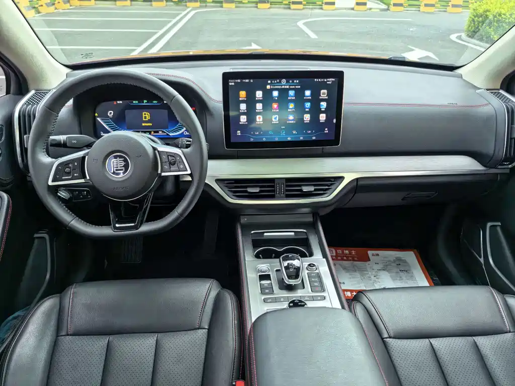 Tang NEV DM 2.0 T Full-time 4 WD Connected Creative Enjoyment 7-seat CN-V
