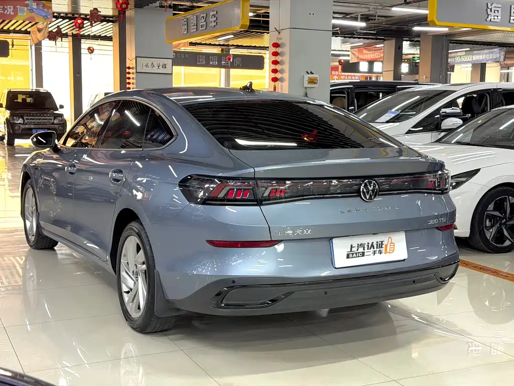 Lamando Lamando L 280 TSI DSG Dazzle Hot