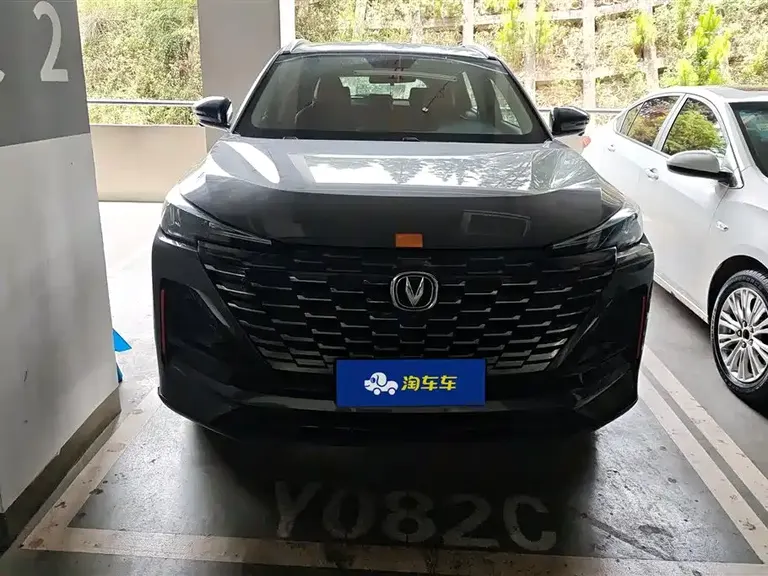 Changan CS55 PLUS 长安CS55 PLUS 2022款 第二代 1.5 T DCT尊享型