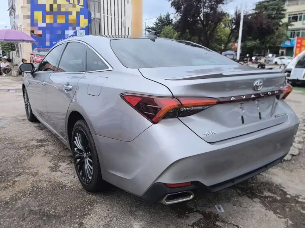 Avalon 2.5 L Touring Distinguished CN-VI