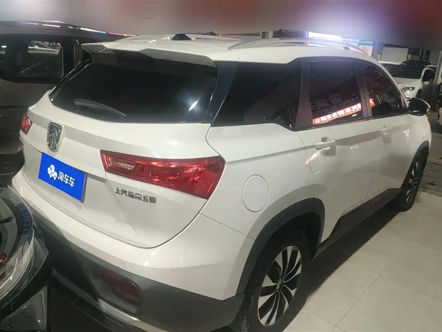Baojun 530 宝骏530 2020款 1.5 T CVT豪华互联型 7座