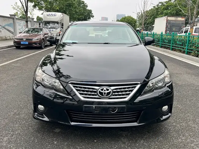 Toyota Mark X 2.5 V Demeanor Elite Dazzle Pack