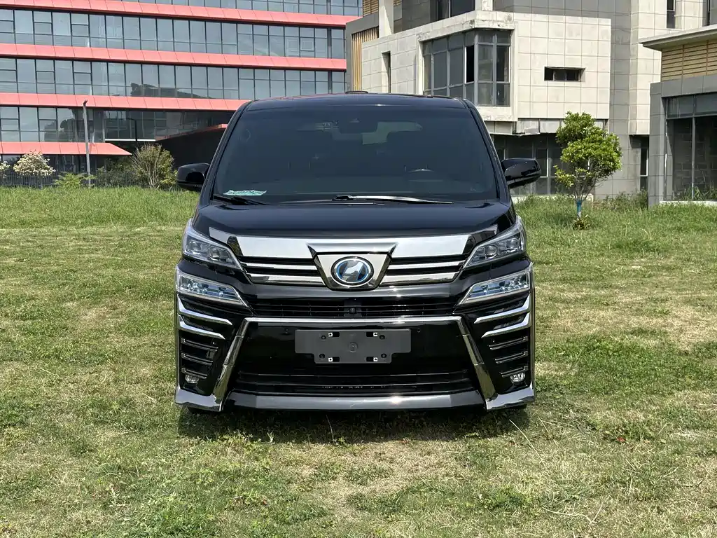 Vellfire Crown Dual Engine 2.5 L HV Distinguished