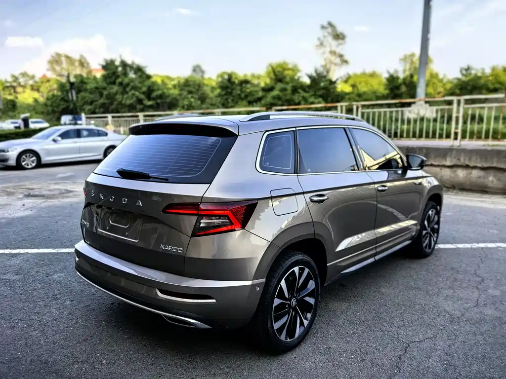 Karoq TSI280 Luxury Enjoyment