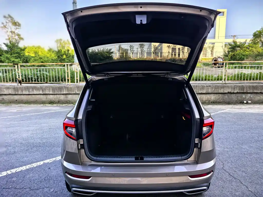 Karoq TSI280 Luxury Enjoyment