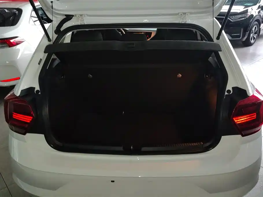 Polo Plus 1.5 L Auto Joyful Living