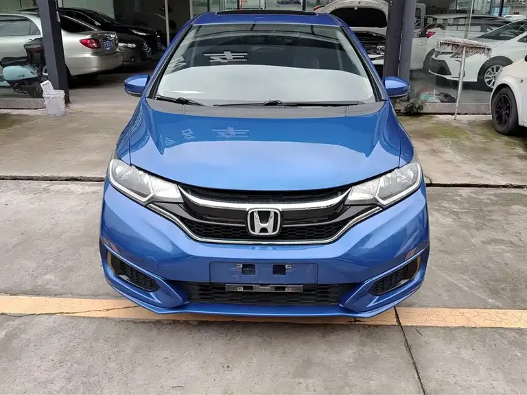 Honda Fit 1.5 L CVT Comfort Sunroof