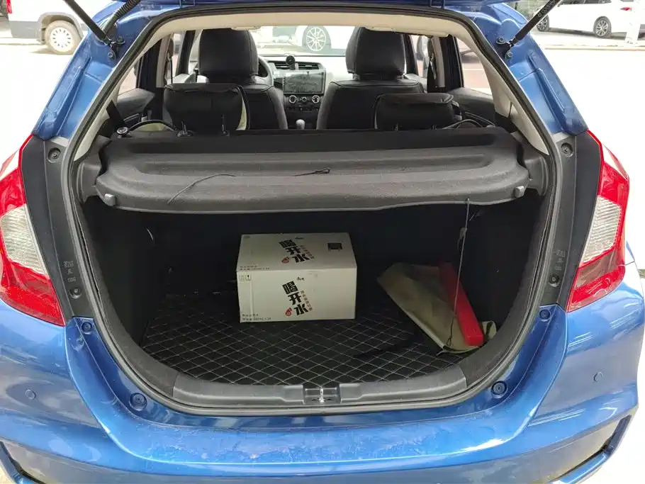 Fit 1.5 L CVT Comfort Sunroof