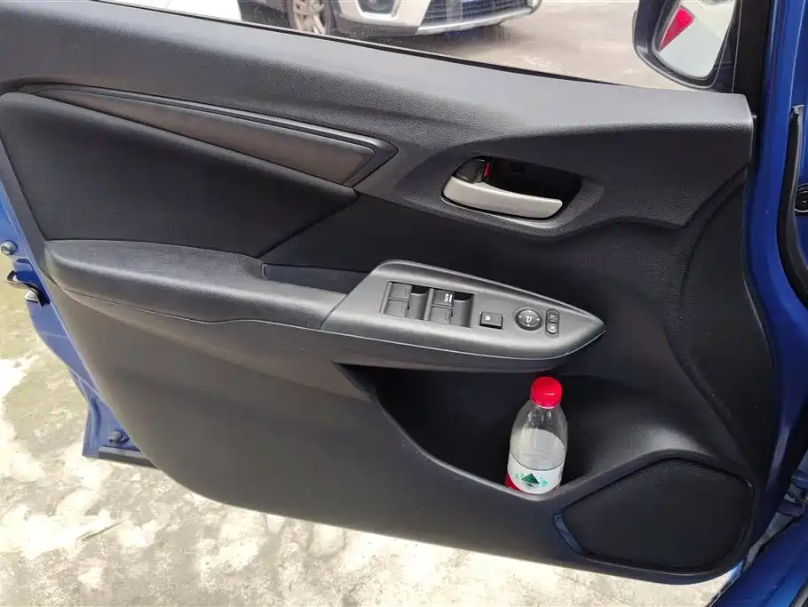 Fit 1.5 L CVT Comfort Sunroof
