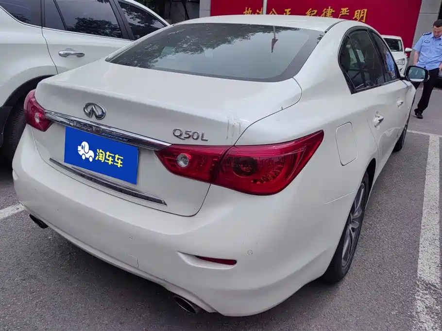 Infiniti Q50 L 2.0 T Joy