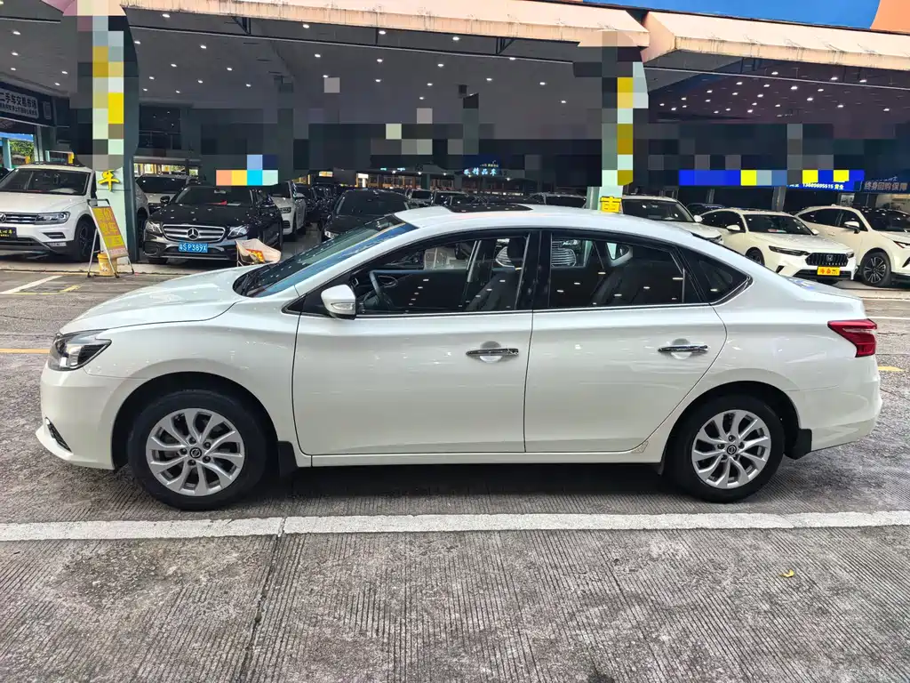 Sylphy 1.6 XV CVT Connected Premium CN-VI