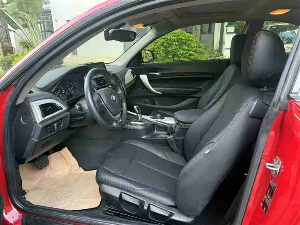 BMW 2 Series (Import) 218 i