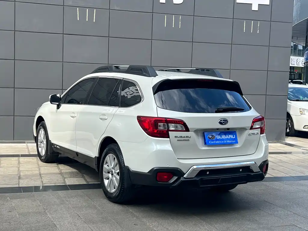 Outback 傲虎 2017款 2.5 i 豪华导航版